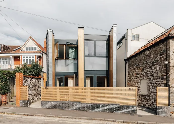 Redland In Bespoke 2 Of 2 Holiday home